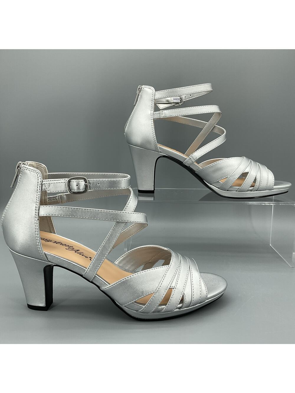 NEW Easy Street Women’s Crissa Dance Dress Heels Silver Size 9N